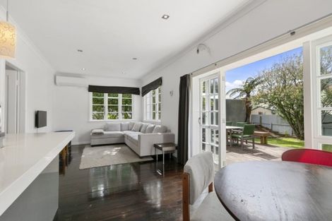 Photo of property in 11 Hinemoa Street, Waiwhetu, Lower Hutt, 5010