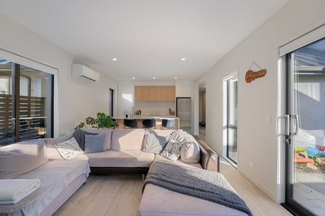 Photo of property in 40 Mulholland Drive, Jacks Point, 9371