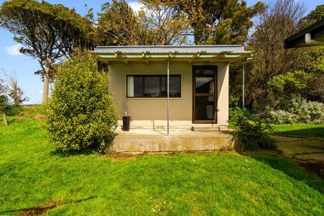 Photo of property in 49 Ferry Road, West Plains, Invercargill, 9879