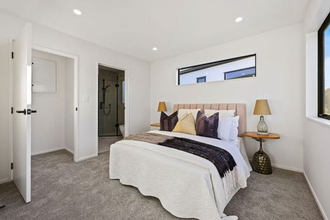 Photo of property in 13b Meadway, Sunnyhills, Auckland, 2010