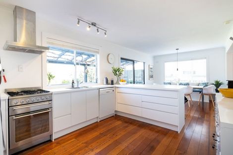 Photo of property in 4 Kinross White Street, Napier South, Napier, 4110