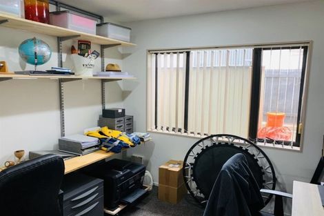 Photo of property in 318 Triangle Road, Massey, Auckland, 0614