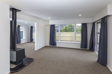 Photo of property in 6 Quebec Place, Wainoni, Christchurch, 8061