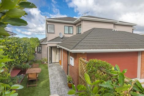 Photo of property in 7 Bay Lair Grove, Island Bay, Wellington, 6023