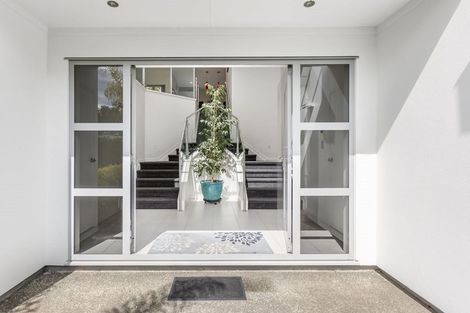 Photo of property in 24 Kittiwake Drive, Schnapper Rock, Auckland, 0632