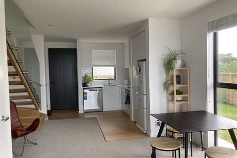 Photo of property in 4/52 High Street, Island Bay, Wellington, 6023