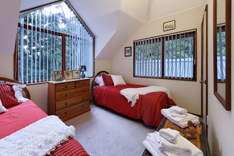 Photo of property in 16 Kauri Loop Road, Oratia, Auckland, 0604