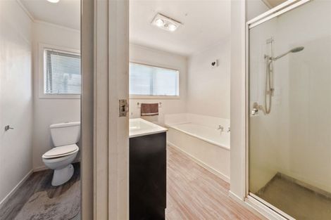 Photo of property in 1/20 Halsey Road, Manurewa, Auckland, 2102