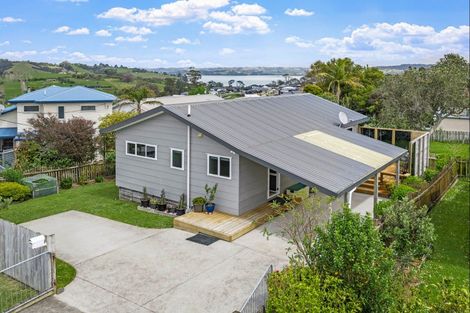 Photo of property in 2 Brigitte View, Snells Beach, 0920