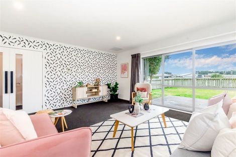 Photo of property in 1 Gardner Place, Otaki, 5512