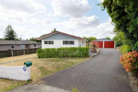 Photo of property in 74 Amanda Avenue, Dinsdale, Hamilton, 3204