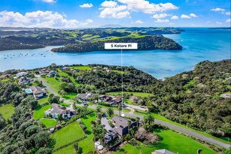 Photo of property in 5 Kotare Place, Sandspit, Warkworth, 0982