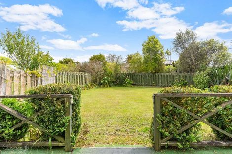 Photo of property in 8 Depot Road, Paparoa, 0571