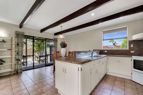 Photo of property in 10 Barron Crescent, Fenton Park, Rotorua, 3010