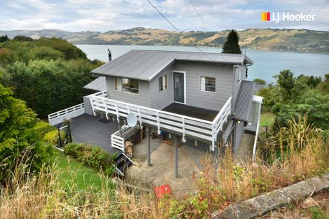 Photo of property in 16 Junction Road, Ravensbourne, Dunedin, 9022