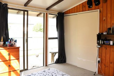 Photo of property in 43 Strathmore Avenue, Levin, 5510