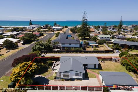 Photo of property in 28 Snell Crescent, Waihi Beach, 3611