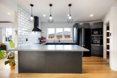 Photo of property in 14 Mears Road, St Andrews, Hamilton, 3200