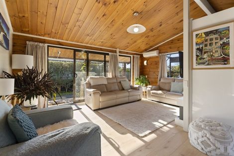 Photo of property in 10 Manawa Avenue, Raumati Beach, Paraparaumu, 5032