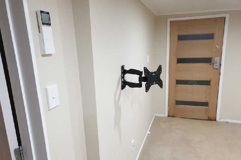 Photo of property in 8 Peter Terrace, Castor Bay, Auckland, 0620