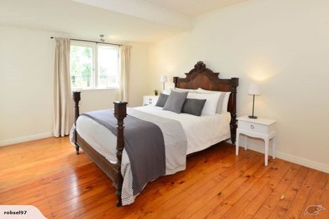 Photo of property in 56 Riverside Road, Orewa, 0931