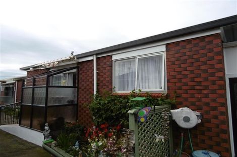 Photo of property in 42b Sackville Street, Fitzroy, New Plymouth, 4312