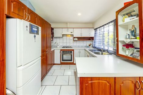 Photo of property in 4 Bernina Place, Weymouth, Auckland, 2103