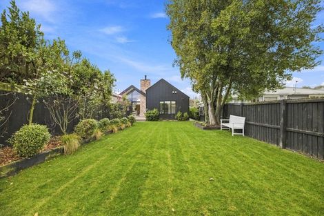 Photo of property in 225 Springfield Road, St Albans, Christchurch, 8014