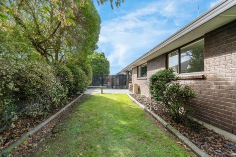 Photo of property in 2/50 Awatea Road, Hornby, Christchurch, 8042