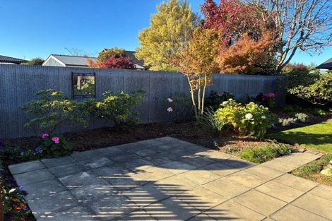 Photo of property in 2/7 Camberwell Place, Avonhead, Christchurch, 8042