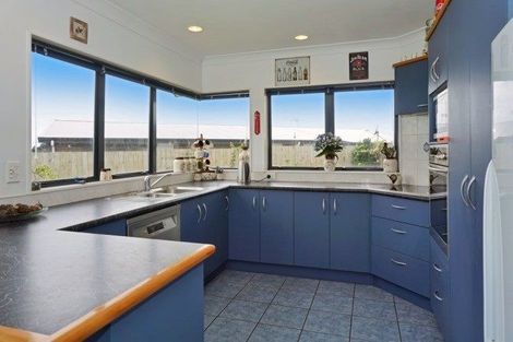Photo of property in 12 Kiri Place, Te Puke, 3119