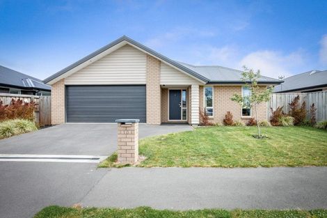 Photo of property in 10 Broadway Parade, Rolleston, 7615