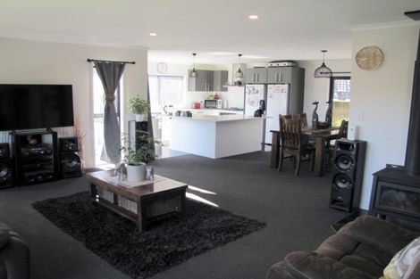 Photo of property in 93 Hindmarsh Drive, Rangatira Park, Taupo, 3330