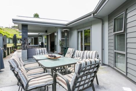 Photo of property in 18 Oak Place, Poraiti, Napier, 4112