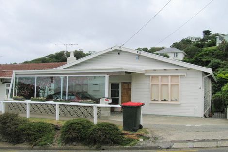 Photo of property in 4 Moffitt Street, Vogeltown, Wellington, 6021