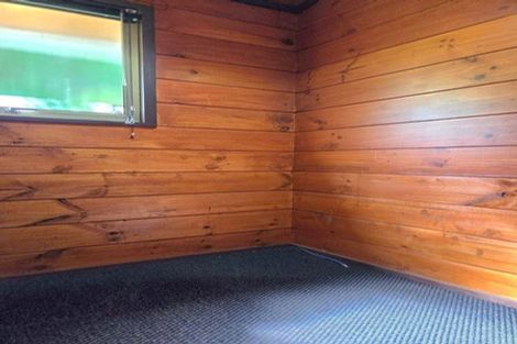 Photo of property in 3 Chestnut Grove, Maungaraki, Lower Hutt, 5010