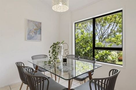 Photo of property in 1/4 Braund Place, Glenfield, Auckland, 0629