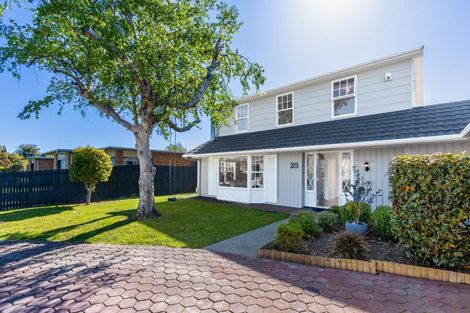 Photo of property in 35 Callender Terrace, Paraparaumu Beach, Paraparaumu, 5032