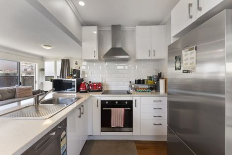 Photo of property in 32a Bay Street, Petone, Lower Hutt, 5012