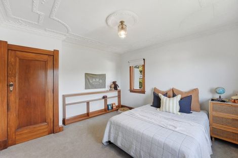 Photo of property in 6 Ridge Lane, New Plymouth, 4310