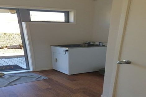 Photo of property in 3 Gazelle Avenue, Beach Haven, Auckland, 0626