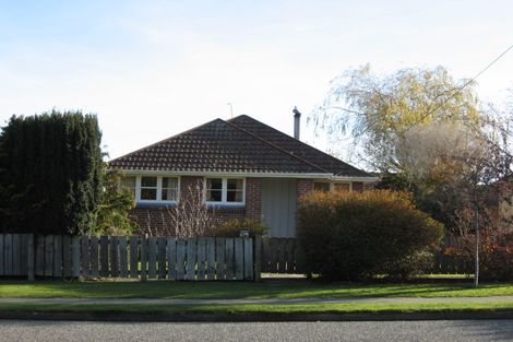 Photo of property in 26 Wentworth Street, East Gore, Gore, 9710