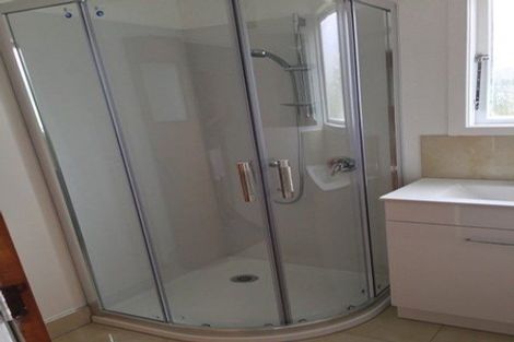 Photo of property in 105 Tidal Road, Mangere, Auckland, 2022