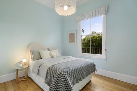 Photo of property in 46 Belle Vue Avenue, Northcote Point, Auckland, 0627