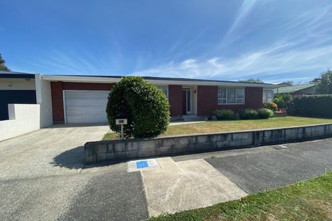 Photo of property in 1a Panako Place, Awapuni, Palmerston North, 4412