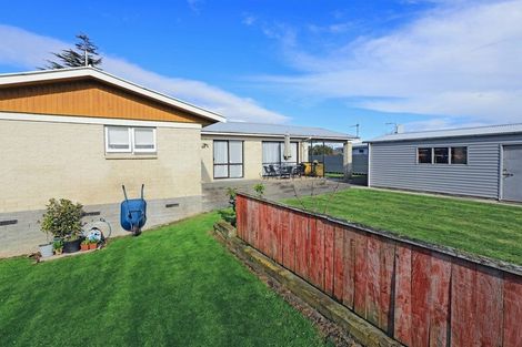 Photo of property in 16 Mangarau Crescent, Havelock North, 4130