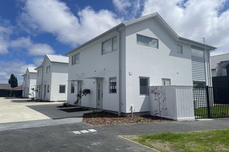 Photo of property in 2/111 Osborne Street, Waltham, Christchurch, 8011