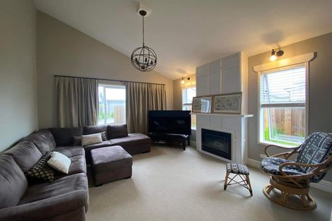 Photo of property in 16 Astelia Lane, Papamoa Beach, Papamoa, 3118