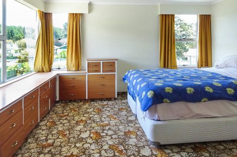 Photo of property in 7 Hennessy Street East, Foxton Beach, Foxton, 4815