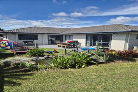Photo of property in 4 Waitoa Street, Waiuku, 2123